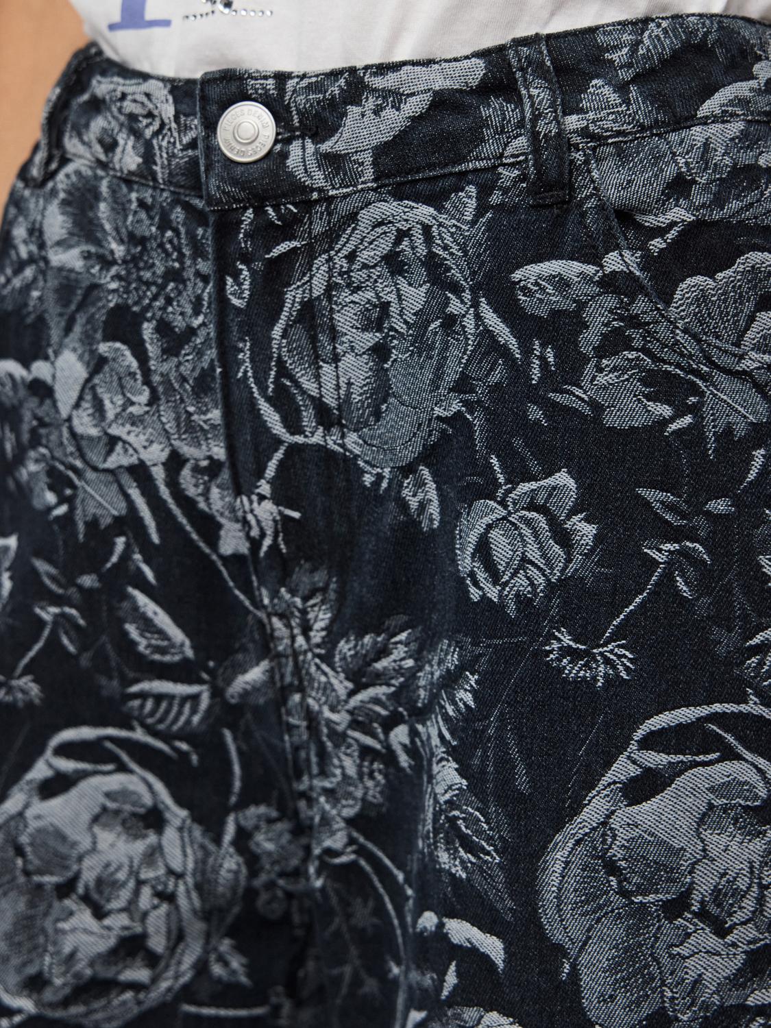 model_shot-detail